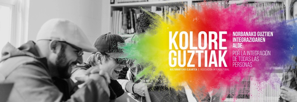 header-koloreguztiak